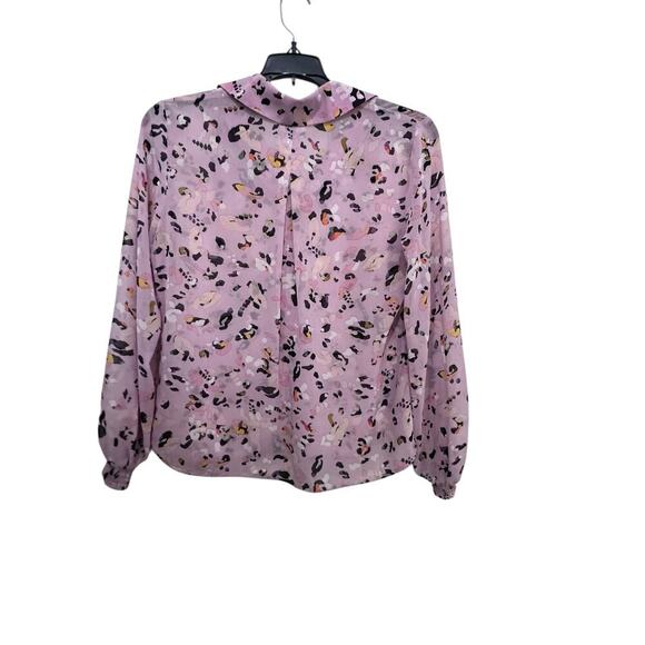 NWT CAbi #6501 Women's Pink Exotic Leopard Long Sleeve Pounce Top Size Small - Picture 4 of 7